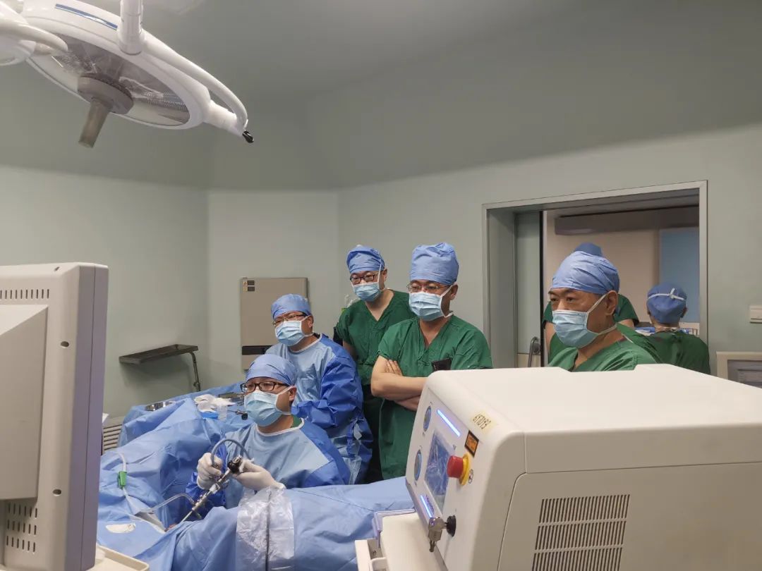 北京大学第一医院前列腺增生激光手术亚专科培训班第四期,经尿道优路激光前列腺剜切术,瑞柯恩